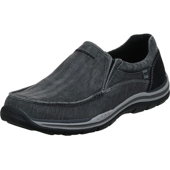 NWOT- Size 12 EXTRA WIDE SKECHERS RELAXED FIT - Picture 3 of 10
